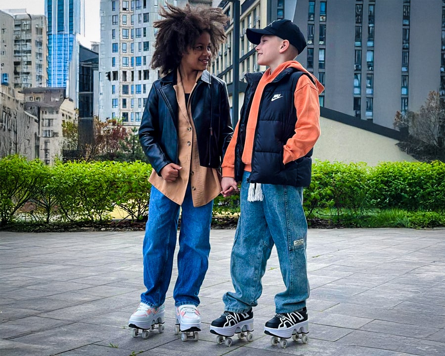 Two kids in roller shoes