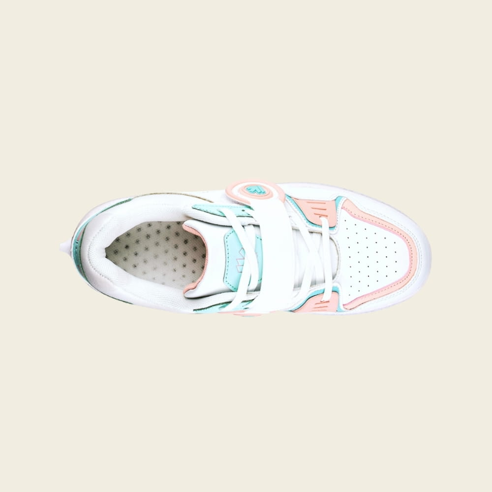 Vista superior de las zapatillas con ruedas Ionic melocotón y menta para niños