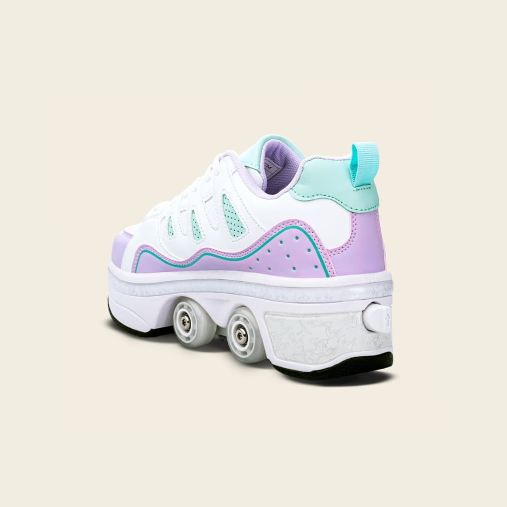 Heel button on Kids' Lumi roller shoes, easy one-press switch