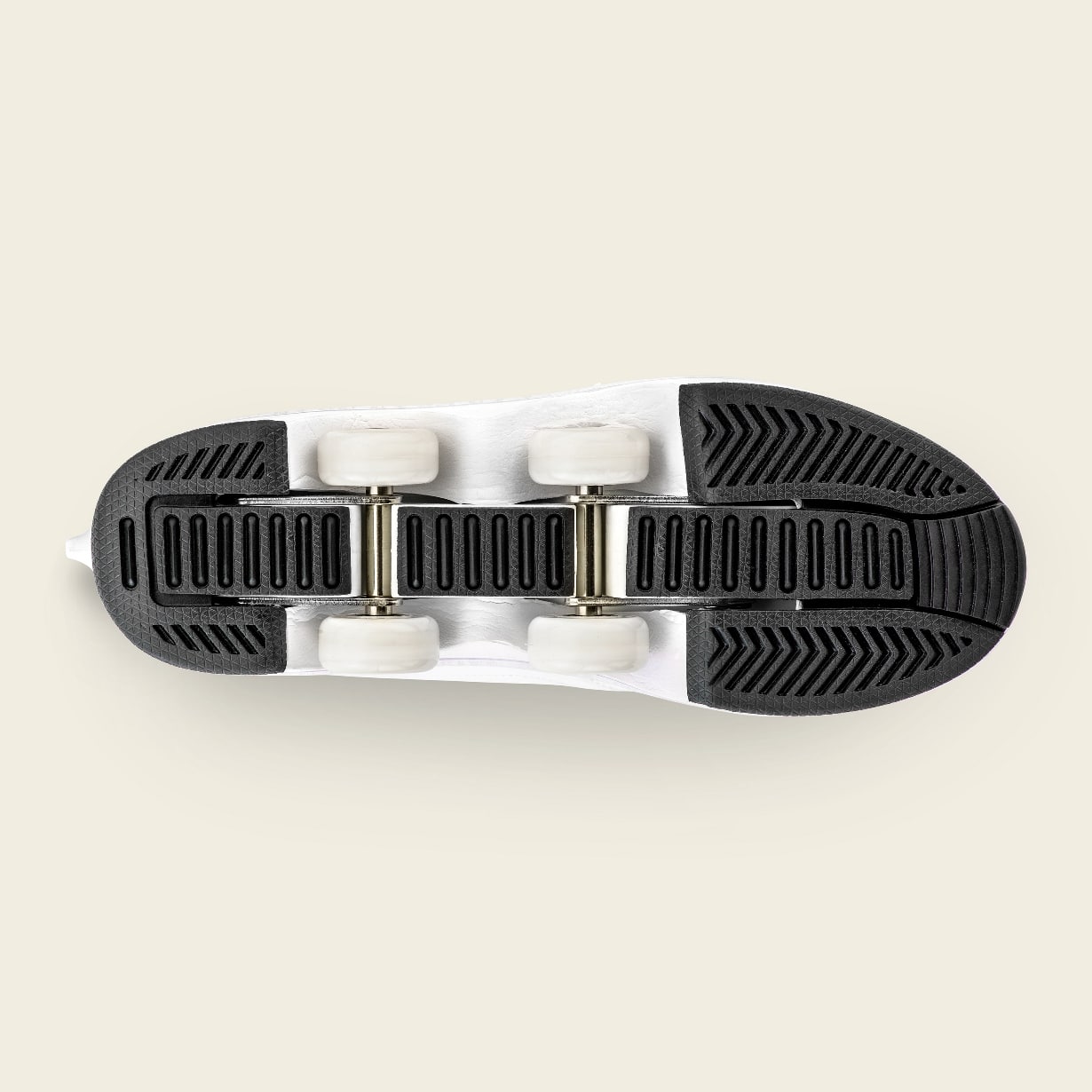 Sole and four wheels of Men's Auro roller shoes, stable roll